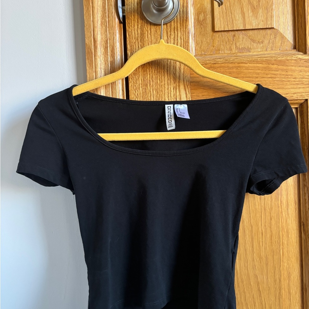Chic Black Top by Forever 21
